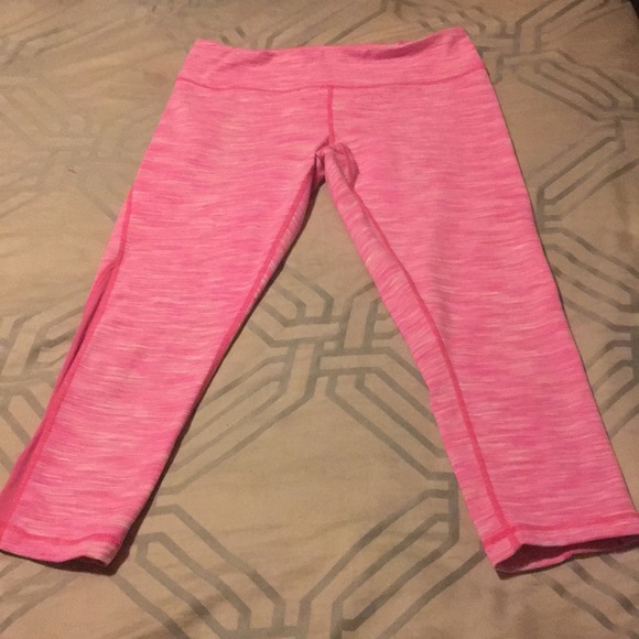 Hot pink and white M Zella capri workout pants - Picture 3 of 7